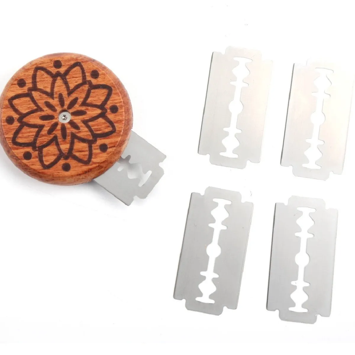 BrandNewCake Deegmesje Houten UFO (incl. 5 mesjes) Online