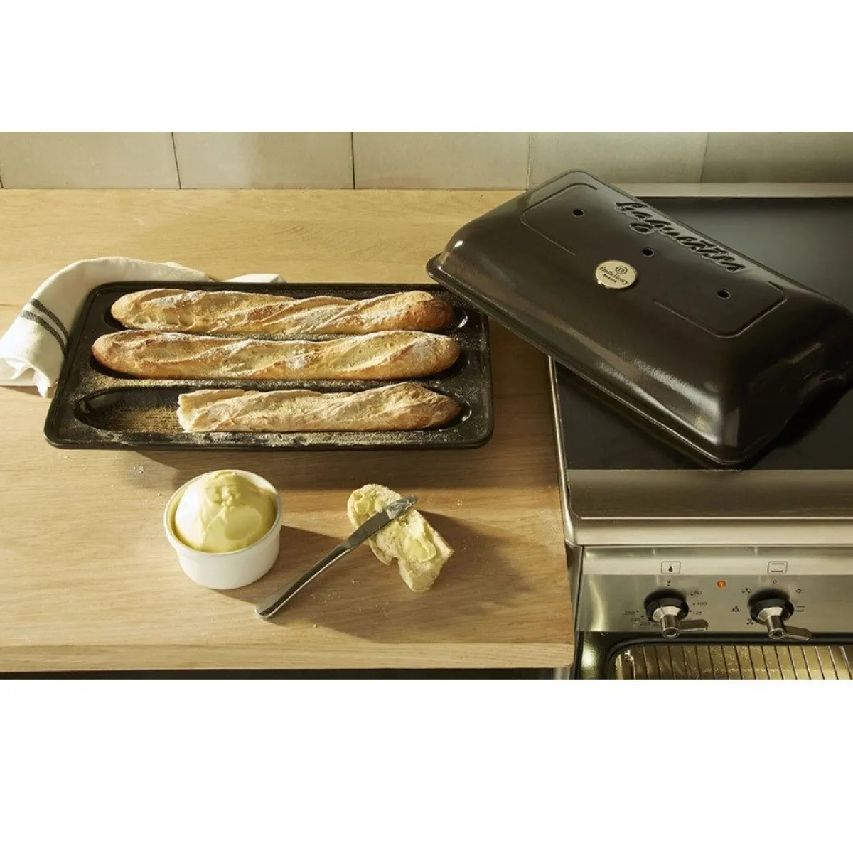 Emile Henry Baguettesvorm Fusain 39x24cm Hot