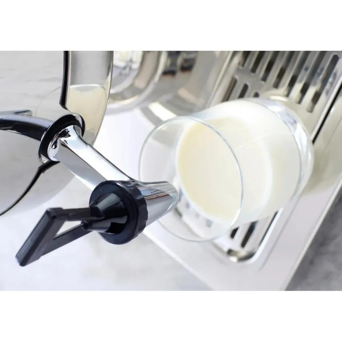 Hendi Melkdispenser 10,5L