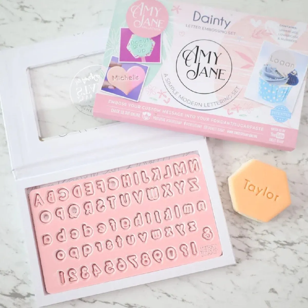 Sweet Stamp Dainty Letters & Cijfers Set
